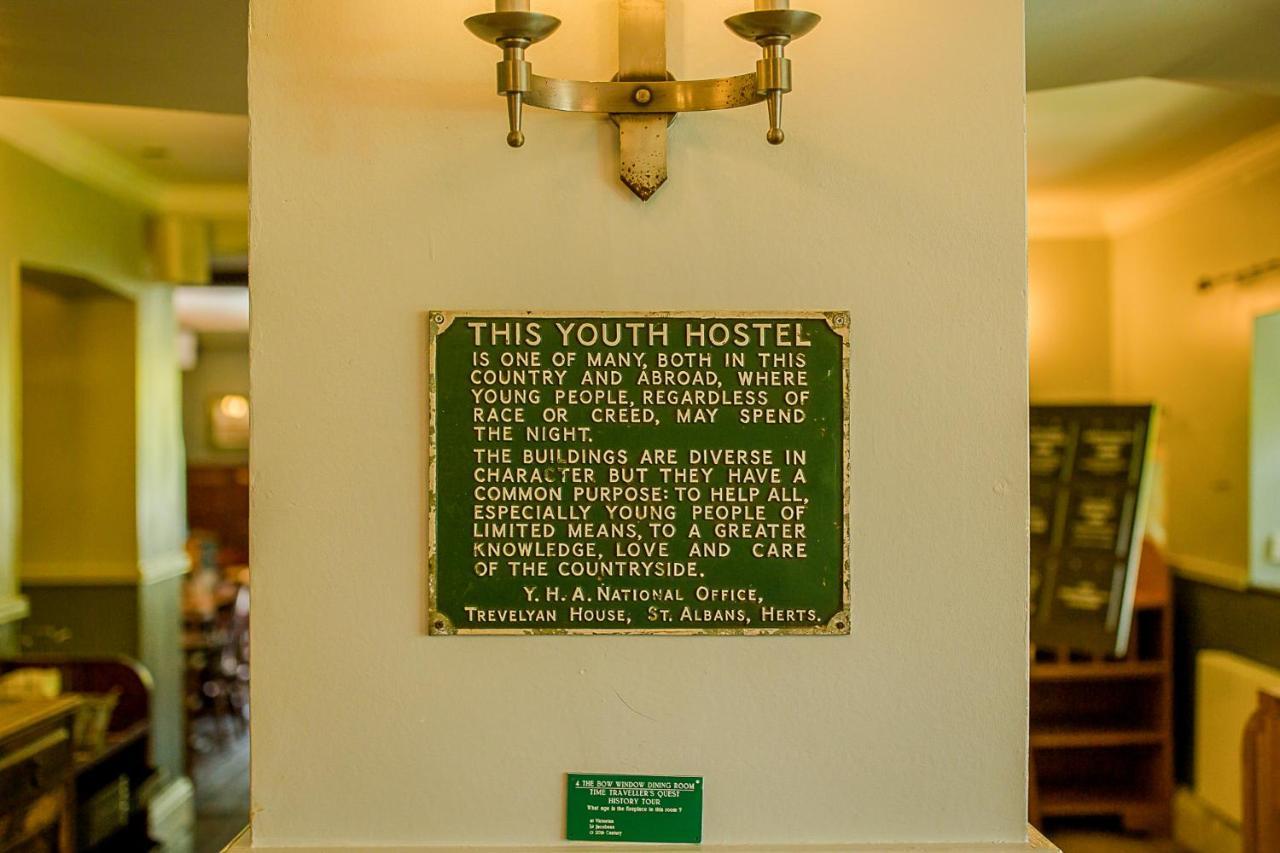 YHA Hartington Hall Exteriör bild