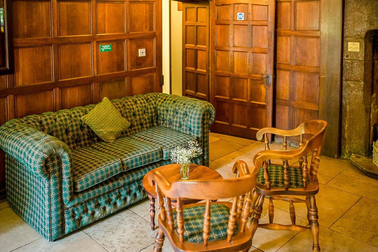YHA Hartington Hall Exteriör bild